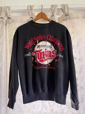 VTG Black World Series DualChampionship MINNESOTA TWINS Sweatshirt